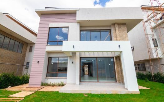 4 Bedroom Townhouse in Runda